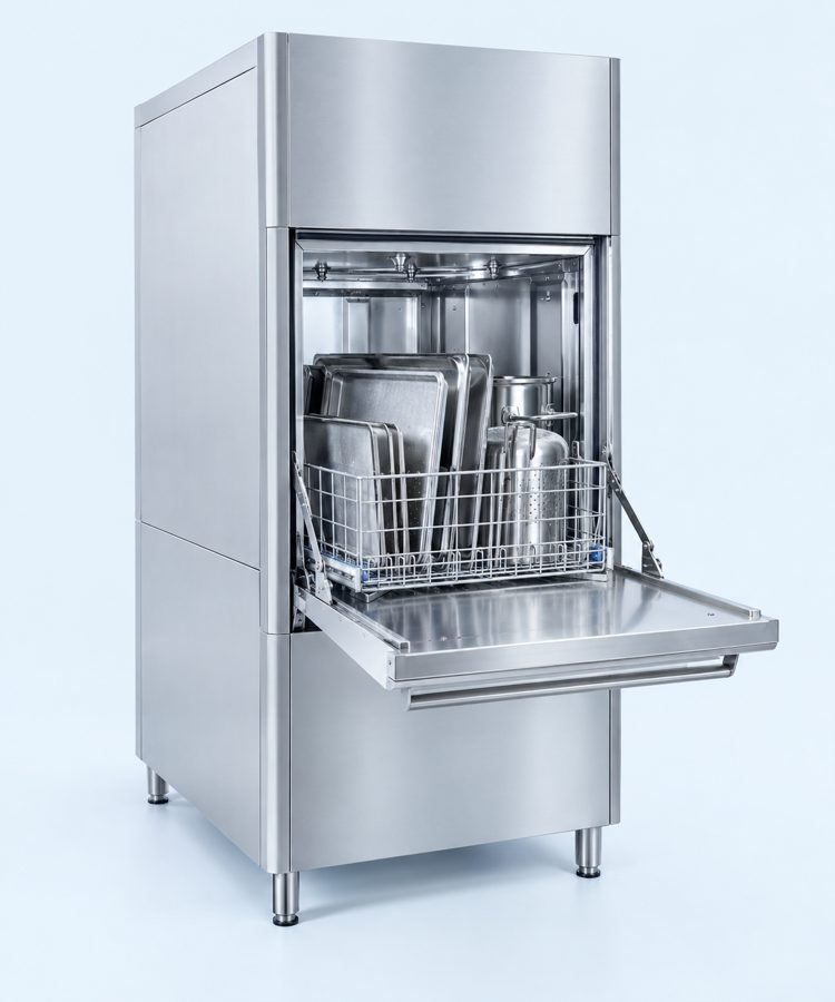 Utensil and pot washer, the type of machine in the Winterhalter UF Series